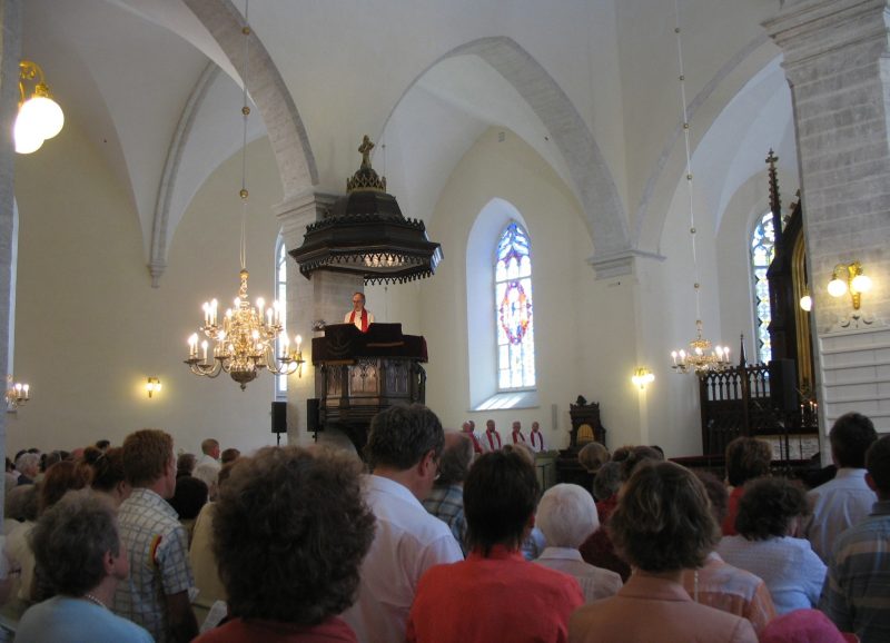 Tallinna Jaani kogudus on oma kauniks muutunud pühakojas tagasi.