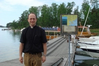 Raigo Liiman on Espoo toomkoguduse rahvusvahelise töö pastor, seega nõuab töö laialdast keeleoskust ning erinevate kultuuride teadmist ja tundmist. Foto: Lea Jürgenstein Raigo Liiman on Espoo toomkoguduse rahvusvahelise töö pastor, seega nõuab töö laialdast keeleoskust ning erinevate kultuuride teadmist ja tundmist. Foto: Lea Jürgenstein