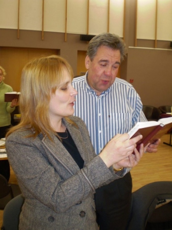 Koos laulmast ei seganud ka erinev emakeel: Kristel Aer ja rootslane Lennart Ericsson muusikapäevadel Valgas. Foto: Ester Liinak Koos laulmast ei seganud ka erinev emakeel: Kristel Aer ja rootslane Lennart Ericsson muusikapäevadel Valgas. Foto: Ester Liinak