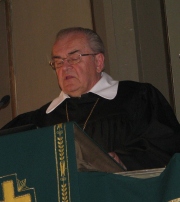 Jutluse pidas Mustvee koguduse õpetaja Eenok Haamer, kes oli Tallinna Toomkiriku kantslis viimati 45 aastat tagasi. Foto: Tiiu Pikkur