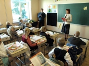 Laste eetilised hinnangud kujunevad koolis, seetõttu muutub akadeemilise hariduse kõrval üha enam tähtsaks väärtustekeskne haridus. Foto: Hannes Heinsar