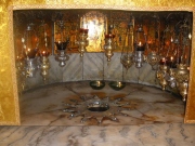 Jeesuse sünnipaik Petlemma sünnikiriku altarialuses ruumis (koht on märgitud tähekesega).