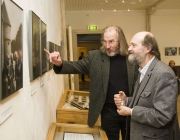 Tõnu Kaljuste ja Arvo Pärt: siiras äratundmisrõõm piltidest. Fotod: Kristjan Lepp