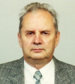 Mati Märtin, kes on lugejatele eelkõige tuttav muusikakriitiku ja kontsertide arvustaja ning ajalooliste ülevaadete tegijana, on Eesti Kiriku kõige pikemaajaline kaasautor. Mati Märtini enda arhiivi andmeil on tema esimene kaastöö Eesti Kirikus ilmunud 25. juulil 1991. Käesolev kirjatöö on järjekorras 206. Foto: erakogu Mati Märtin, kes on lugejatele eelkõige tuttav muusikakriitiku ja kontsertide arvustaja ning ajalooliste ülevaadete tegijana, on Eesti Kiriku kõige pikemaajaline kaasautor. Mati Märtini enda arhiivi andmeil on tema esimene kaastöö Eesti Kirikus ilmunud 25. juulil 1991. Käesolev kirjatöö on järjekorras 206. Foto: erakogu