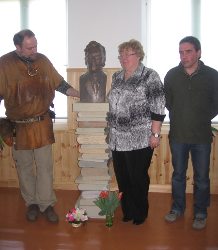 Uku Masinguga koos pildil: Tauno Kangro (vasakult), Anne Kalf ja Madis Villand.  Mihkel Kukk