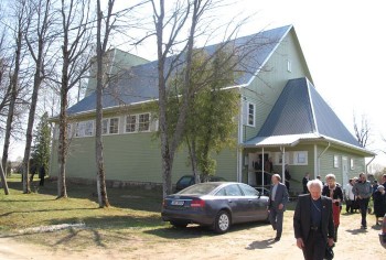 Mõisaküla kirikul on juba ilme. Mõisaküla kirikul on juba ilme.