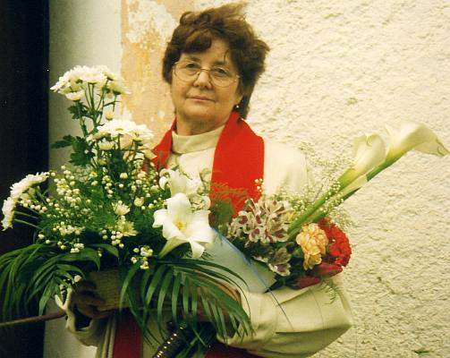 Reet Mägedi 65. sünnipäeval Varblas 1999. aastal. Foto: Liina Raudvassar