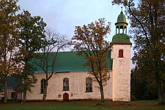 Karksi kirik saab uued aknad. arhiiv