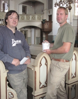 Gunnar Kristerson (vasakul) ja Aimar Palu on hinnatud aknategijad. Rita Puidet Gunnar Kristerson (vasakul) ja Aimar Palu on hinnatud aknategijad. Rita Puidet