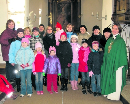 Pärast jumalateenistust Kose kirikus. Pärast jumalateenistust Kose kirikus.