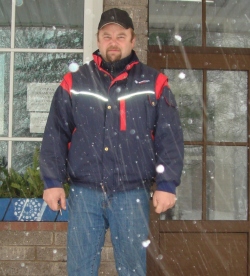 Jaan Uibo on 2004. aastast koguduse majapidaja ja juhatuse esimehe ametit pidanud. Ta usub, et ükskord saab Eesti aja- ja kultuuriloos oluline pastoraat niikuinii korda. Jaan Uibo on 2004. aastast koguduse majapidaja ja juhatuse esimehe ametit pidanud. Ta usub, et ükskord saab Eesti aja- ja kultuuriloos oluline pastoraat niikuinii korda.