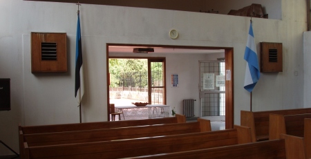 Buenos Airese reformatsioonikirikus oli veel neli aastat tagasi ühel pool sissekäiku Argentina lipp, teisel pool eestlaste sinimustvalge. 2 x Aivar Jürgenson Buenos Airese reformatsioonikirikus oli veel neli aastat tagasi ühel pool sissekäiku Argentina lipp, teisel pool eestlaste sinimustvalge. 2 x Aivar Jürgenson