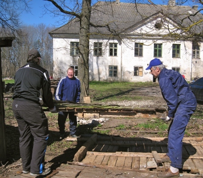 Talgulisi jagus ka 1797. a ehitatud Keila vana pastoraadi juurde, kuhu tulevikus on planeeritud luua kristliku rahvahariduse koda. Marek Roots Talgulisi jagus ka 1797. a ehitatud Keila vana pastoraadi juurde, kuhu tulevikus on planeeritud luua kristliku rahvahariduse koda. Marek Roots