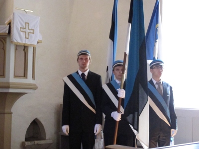 Eesti Üliõpilaste Seltsi liikmed lipuvalves