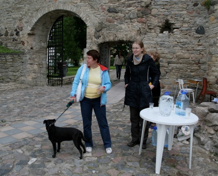 Nelja Tuule ristirännak on üks misjonitöö vormidest, mille juurde käib inimestega suhtlemine ja pühitsetud vee jagamine. Nii nagu 2009. aastal jagati Haapsalu piiskopilinnuses vett, tehakse seda ka sel aastal missio ajal. Kirsti Malmi Nelja Tuule ristirännak on üks misjonitöö vormidest, mille juurde käib inimestega suhtlemine ja pühitsetud vee jagamine. Nii nagu 2009. aastal jagati Haapsalu piiskopilinnuses vett, tehakse seda ka sel aastal missio ajal. Kirsti Malmi