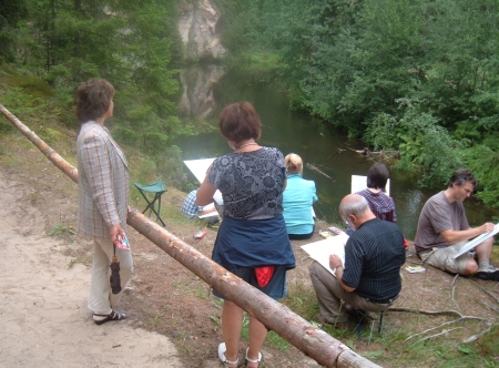 Tartu Pauluse kammerkoori lauljad pole ainult muusikas andekad, vaid neil on and ka näha, hinnata ja jäädvustada ilu. Erakogu Tartu Pauluse kammerkoori lauljad pole ainult muusikas andekad, vaid neil on and ka näha, hinnata ja jäädvustada ilu. Erakogu