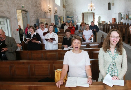 Kolme päevaga lauldi Haapsalus läbi kogu lauluraamat. Arvo Tarmula, Lääne Elu Kolme päevaga lauldi Haapsalus läbi kogu lauluraamat. Arvo Tarmula, Lääne Elu