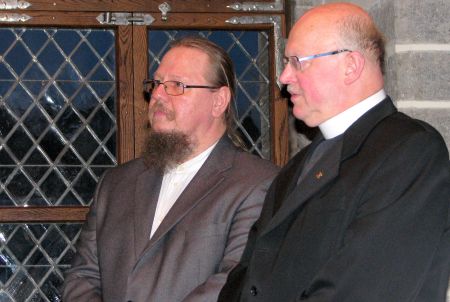 Piibliseltsi tugisambad: esimees Tiit Salumäe (paremal) ja peasekretär Jaan Bärenson. Tiiu Pikkur