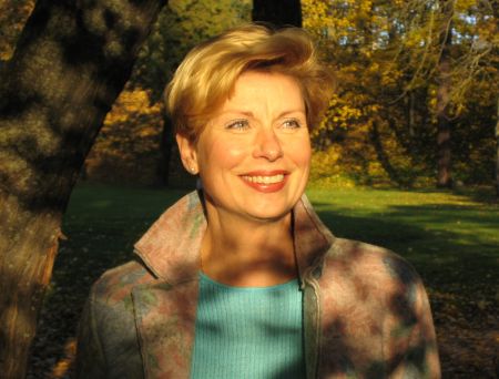 Kõrgema haridusega teoloog Miina Piir töötab haiglas hingehoidjana. Erakogu Kõrgema haridusega teoloog Miina Piir töötab haiglas hingehoidjana. Erakogu