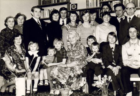 Senta Toominga 65. sünnipäeval 1977. a.Erakogu Senta Toominga 65. sünnipäeval 1977. a.Erakogu